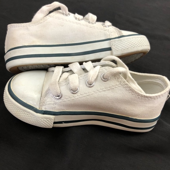 kidconnection Other - Kidconnection Sneakers